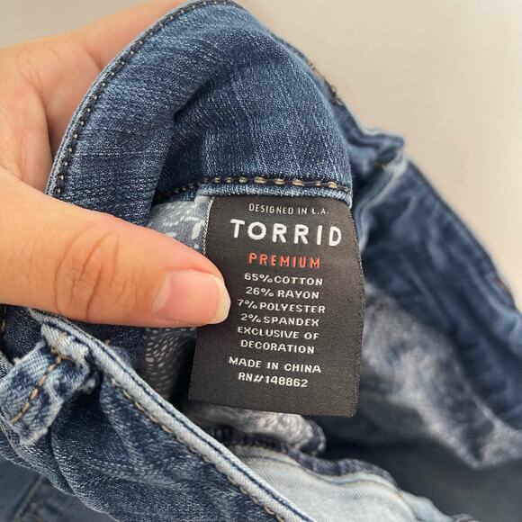 Torrid Premium Skinny Jegging Women's Plus Sz 16R Blue Denim Mid Rise Distressed - Picture 9 of 10